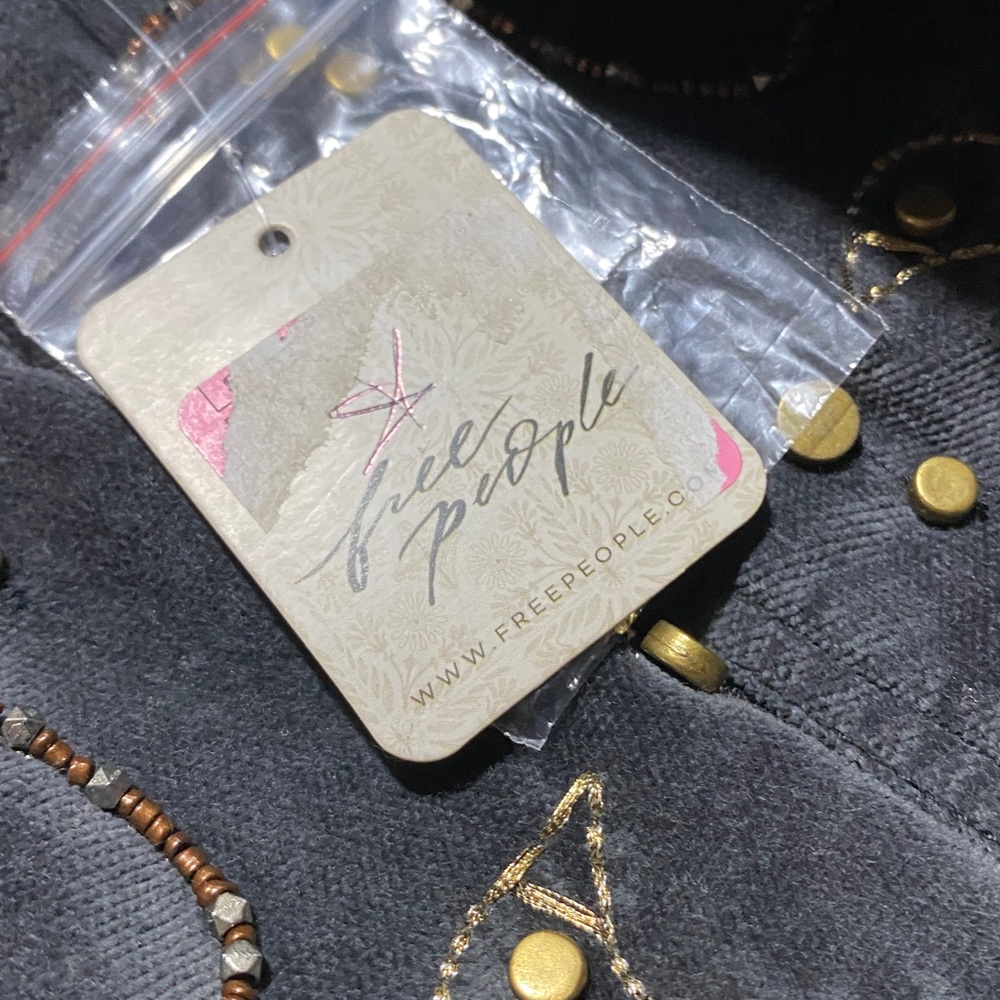 Free People Quetzal Studded Mini‎ Skirt Embellished Beaded Birds Size 2 - Picture 8 of 8
